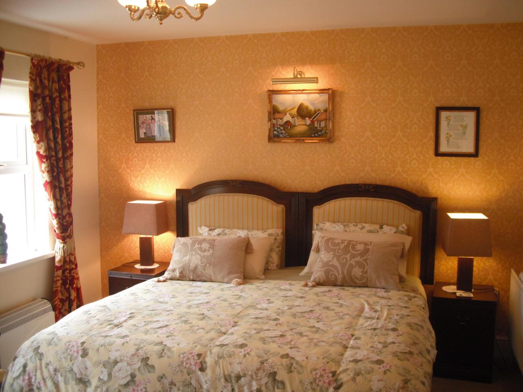 Killyliss Country House B&B Lisnalong ภายนอก รูปภาพ